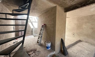 Propiedad con 2 departamentos en zona Colomos, Zapopan