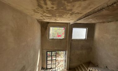 Propiedad con 2 departamentos en zona Colomos, Zapopan