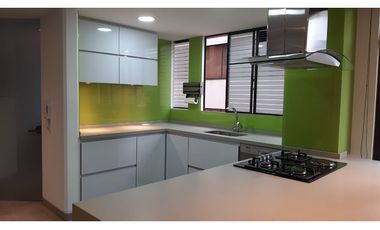 Apartamento remodelado para arriendo en El Chicó