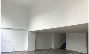EDIFICIO EN ARRIENDO, GALERIAS