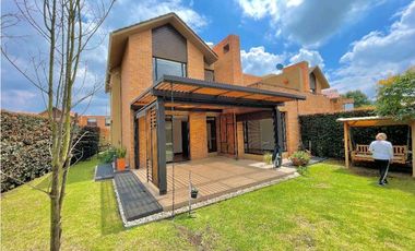 Hermosa casa en Hacienda Fontanar