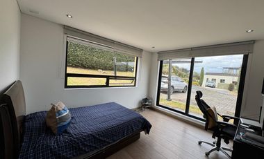 Casa Exclusiva en Venta – Casa de Campo, La Calera, Cundinamarca