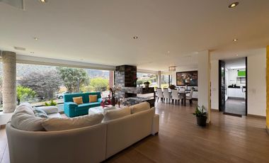 Casa Exclusiva en Venta – Casa de Campo, La Calera, Cundinamarca