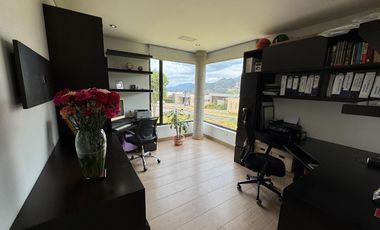 Casa Exclusiva en Venta – Casa de Campo, La Calera, Cundinamarca