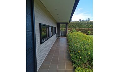Venta  de Casa Campestre en el Retiro