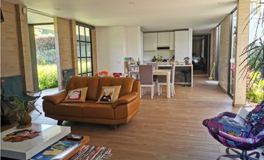 Venta  de Casa Campestre en el Retiro
