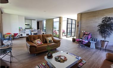 Venta  de Casa Campestre en el Retiro