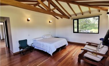 Venta  de Casa Campestre en el Retiro