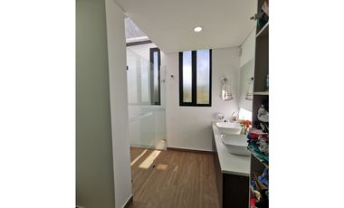 Venta  de Casa Campestre en el Retiro