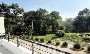Casa en venta en Fracc. Privado en Coatepec: Más de 90 metros de Jardín