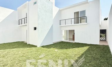 Casa en venta en Fracc. Privado en Coatepec: Más de 90 metros de Jardín