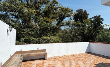 Preciosa casa estilo colonial mexicano en venta - Fracc. Privado en Coatepec
