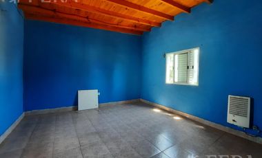 Venta PH 2 ambientes con patio en Ciudadela
