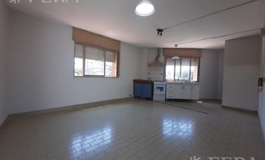 Venta PH 2 ambientes con patio en Ciudadela