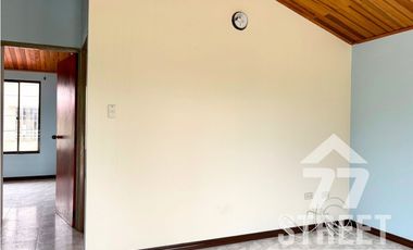 Casa en conjunto cerrado en La Paz