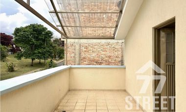 Casa en conjunto cerrado en La Paz