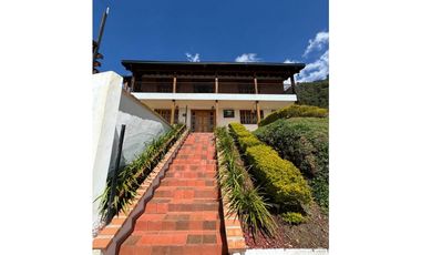 Casa en Arriendo Amoblada en Guarne sector La Clarita