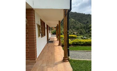 Casa en Arriendo Amoblada en Guarne sector La Clarita