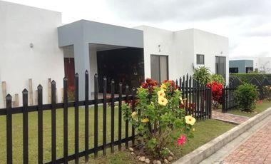 Casa Campestre - Perimetro Urbano - La Mesa - Cundinamarca