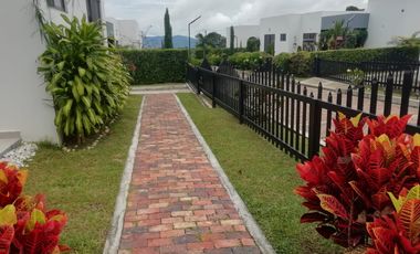 Casa Campestre - Perimetro Urbano - La Mesa - Cundinamarca