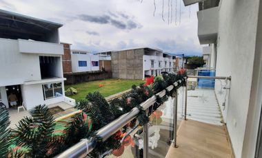 Vendo Casa en Jamundí en Condominio de 3 niveles, Remodelada.