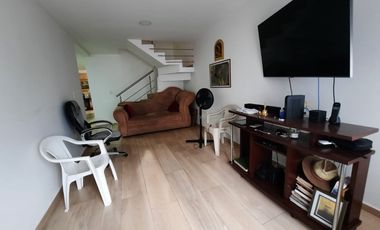 Vendo Casa en Jamundí en Condominio de 3 niveles, Remodelada.