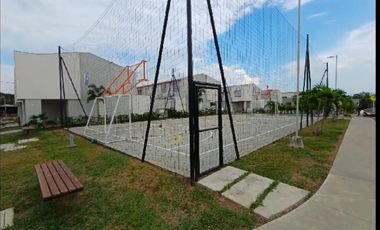 Precio De Oportunidad¡ Casa Remodelada De 104 M2 En Condominio Exclusivo De Ciudad Country