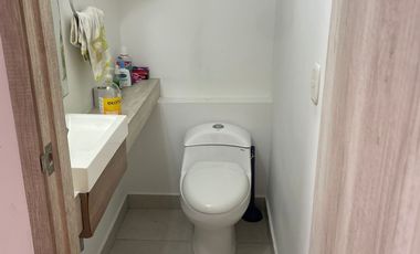 Precio De Oportunidad¡ Casa Remodelada De 104 M2 En Condominio Exclusivo De Ciudad Country