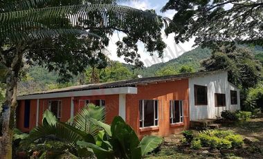 VENTA HERMOSA CASA DE DESCANSO - SAN JAVIER - LA MESA CUNDINAMARCA-6855