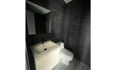 SEA CONFIABLE VENDE O ALQUILA APARTAMENTO PH NUOVO ARMANI/CASA