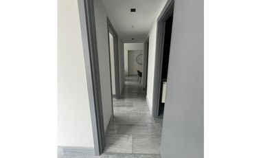 SEA CONFIABLE VENDE O ALQUILA APARTAMENTO PH NUOVO ARMANI/CASA