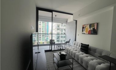 SEA CONFIABLE VENDE O ALQUILA APARTAMENTO PH NUOVO ARMANI/CASA