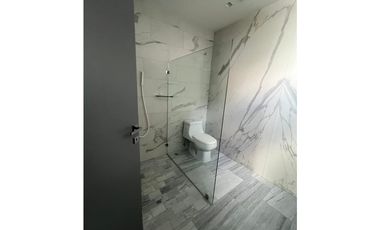 SEA CONFIABLE VENDE O ALQUILA APARTAMENTO PH NUOVO ARMANI/CASA