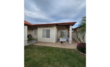 ALQUILER DE CASA AMOBLADA EN PALO ALTO PENONOME