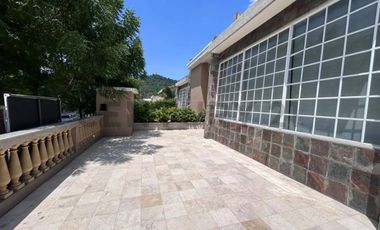 Alquiler Casa en Los Ceibos, ideal para  vivienda u Oficina, 250 m² EliA
