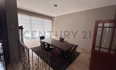 Alquiler Casa en Los Ceibos, ideal para  vivienda u Oficina, 250 m² EliA