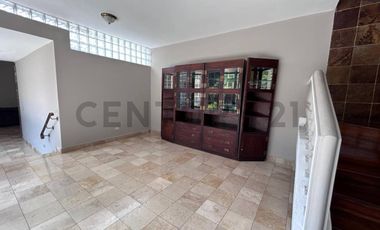 Alquiler Casa en Los Ceibos, ideal para  vivienda u Oficina, 250 m² EliA