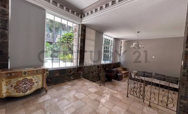 Alquiler Casa en Los Ceibos, ideal para  vivienda u Oficina, 250 m² EliA