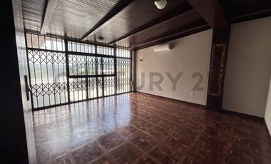 Alquiler Casa en Los Ceibos, ideal para  vivienda u Oficina, 250 m² EliA