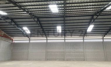 Alquiler Bodega Nueva y Amplia, Vía Durán-Tambo, Complejo Cerrado EliA