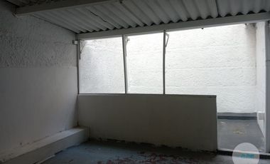 Casa-local en Arriendo Ubicado en Medellín Codigo 10548