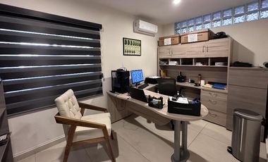 Casa en Venta en Parque de la Castellana, Coto Mallorca, Zapopan