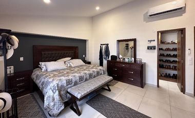 Casa en Venta en Parque de la Castellana, Coto Mallorca, Zapopan