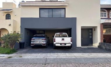 Casa en Venta en Parque de la Castellana, Coto Mallorca, Zapopan