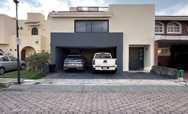 Casa en Venta en Parque de la Castellana, Coto Mallorca, Zapopan