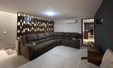 Casa en Venta en Parque de la Castellana, Coto Mallorca, Zapopan