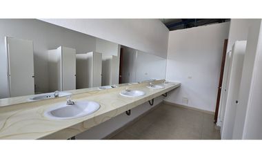 Arrienda Bodega Funza 6.900 M2