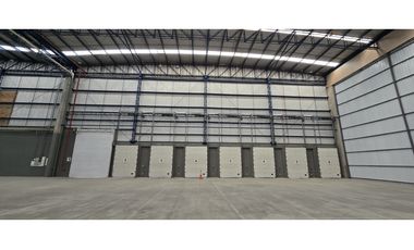 Arrienda Bodega Funza 6.900 M2
