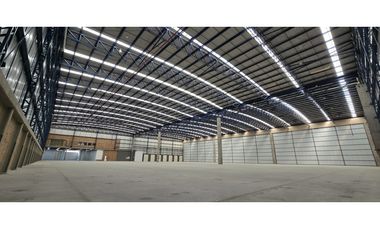 Arrienda Bodega Funza 6.900 M2