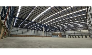 Arrienda Bodega Funza 6.900 M2
